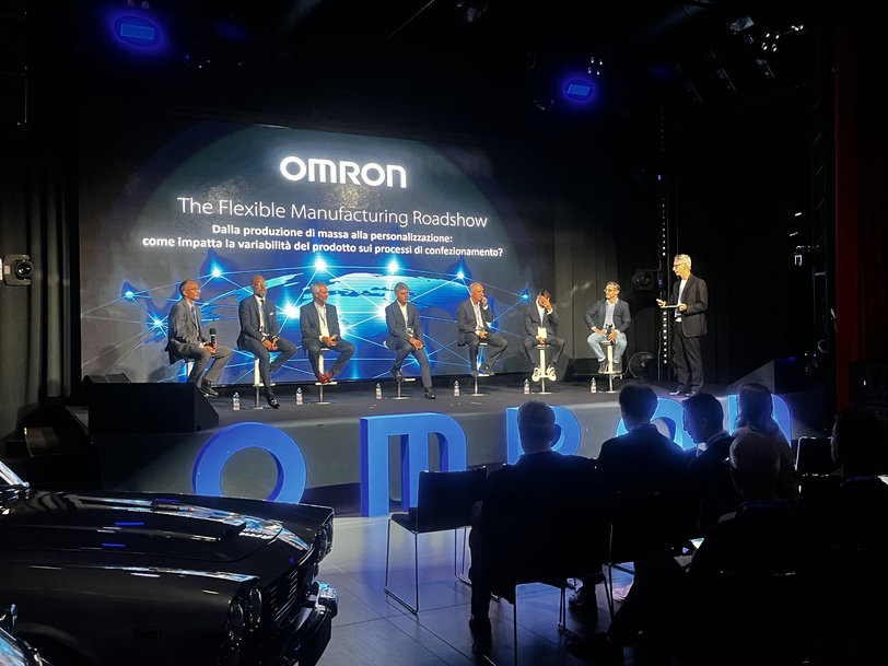 L’automotive si elettrifica, l’automazione guida la transizione: il messaggio dell'OMRON Flexible Manufacturing Roadshow